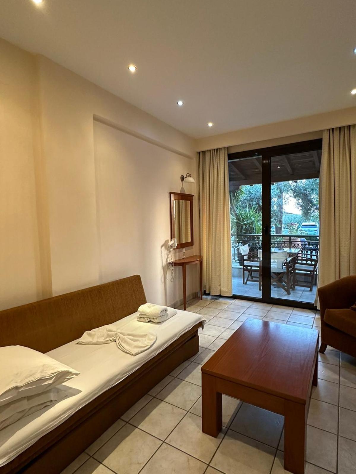 Pyrgos Hotel Uranúpoli Kültér fotó